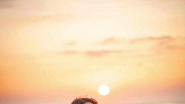 솔라, 한국시리즈 3차전서 애국가 제창