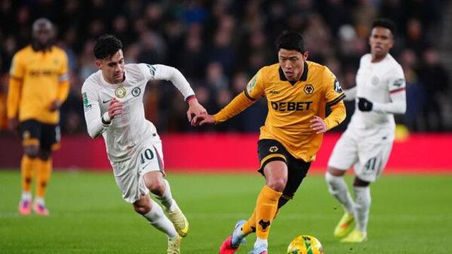 '황희찬 시즌 첫 도움' 울버햄튼, 첼시에 3-4로 져 리그컵 16강 탈락