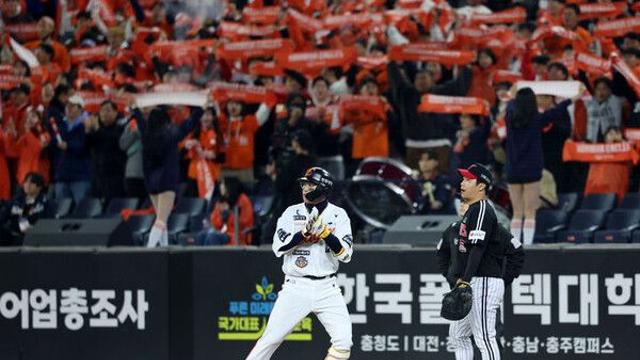19년만 한국시리즈에 달아오른 대전…LG-한화 KS 3차전도 매진[KS]
