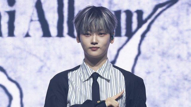 [NC포토] 위아이 강석화, 감미로운 보이스