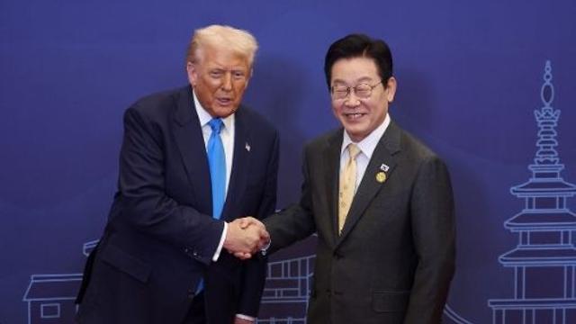 美 필리조선소서 한국 핵추진 잠수함 건조 승인...트럼프 '조선업 부활' 선언