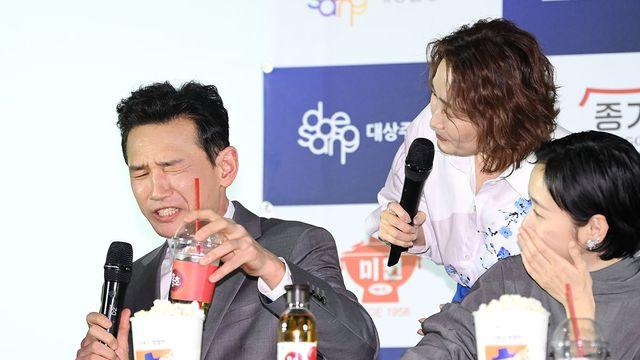 황정민, 11년 만에 또 당했다…홍초 먹고 '부르르' 레전드 또 탄생 [엑's 이슈]