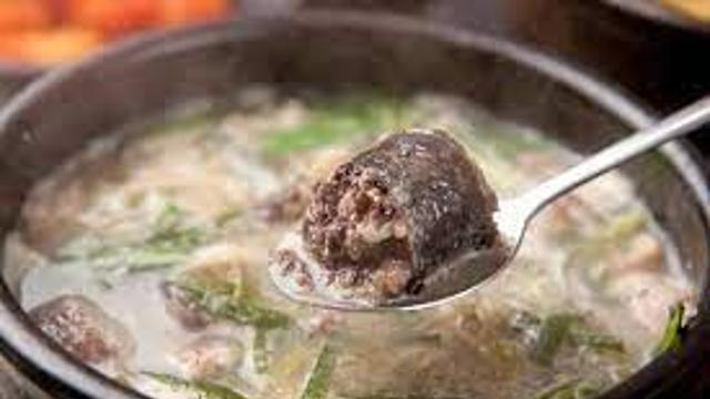 가격 고집하는 순대국집.