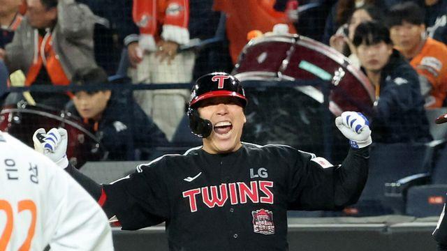 김현수의 PS 최다 안타 신기록, 우승까지 한 걸음 남겨놓는 천금 결승타