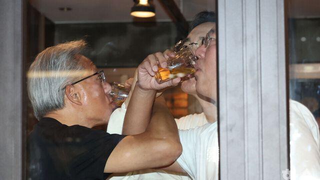 젠슨 황 엔비디아 CEO,서울서 이재용·정의선 회장과 러브샷!