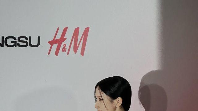 외국형님들이랑 사진찍는 트와이스 미나