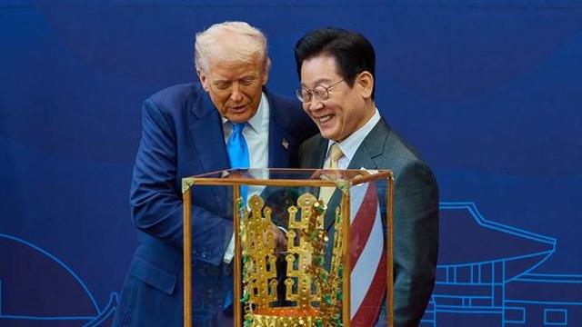 “이 대통령, 핵추진 잠수함 도입으로 진보·보수 모두 포섭” “이 대통령, 핵추진 잠수함 도입으로 진보·보수 모두 포섭”