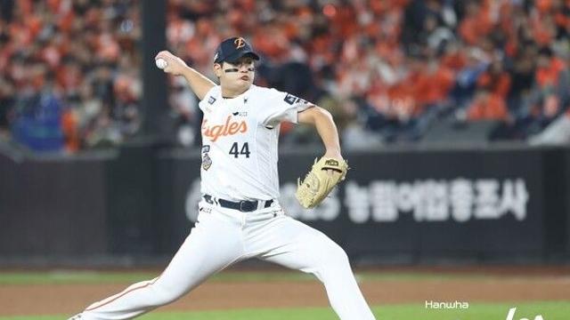 '김서현이 끝냈다' ... 한화 26년 만의 대전 KS 승리, '믿음의 야구' 이어갈까