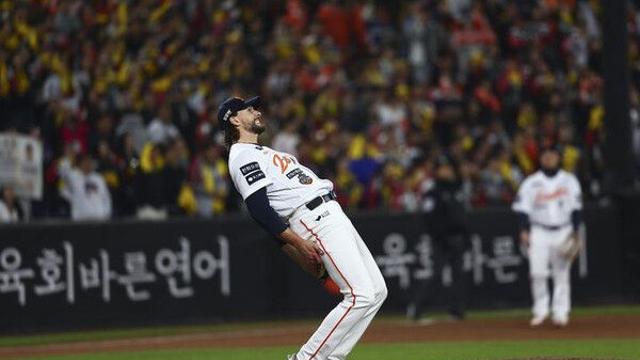 치열한 접전에 달아오른 야구 열기…LG-한화의 KS 4차전도 매진[KS]