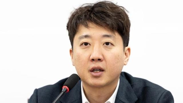 날선 비판 쏟아내던 이준석, 한미 '관세 협상' 지켜보더니 꺼낸 평가