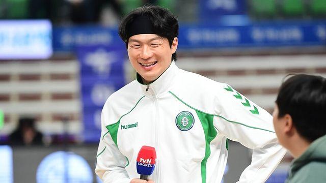 '철강왕' 이정현 전인미답 700경기 연속 출전 위업... 타 리그 사례와 비교해 보니