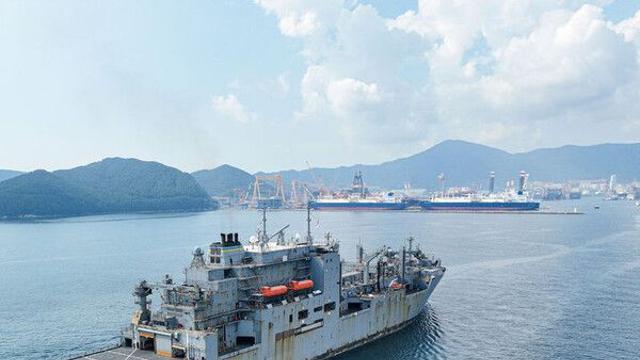 트럼프, 韓 핵잠수함 건조 승인…조선주 줄줄이 신고가[핫스탁]