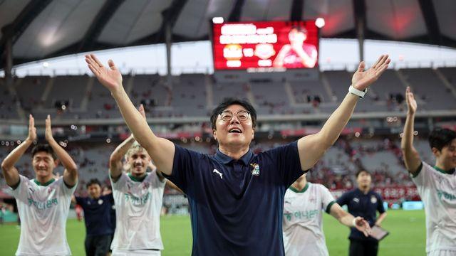 '창단 첫 파이널A' K리그1 대전, 황선홍 감독과 재계약
