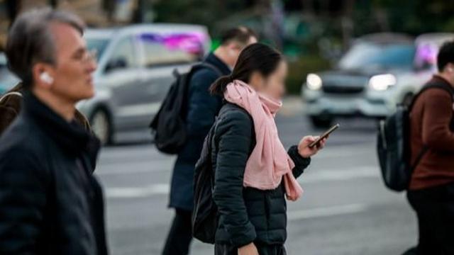 [오늘의 날씨] 15도 안팎의 큰 일교차···내륙에는 서리까지