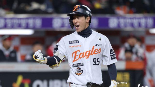 유영찬 하이 패스트볼 참고 한화 대역전극 서막 올린 황영묵...역시 달감독의 '조커' [KS3 스타]