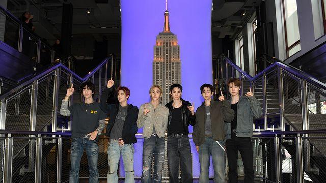 오렌지빛으로 물든 美 엠파이어 스테이트…라이즈 