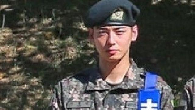 '일병' 차은우, APEC 행사장서 포착…