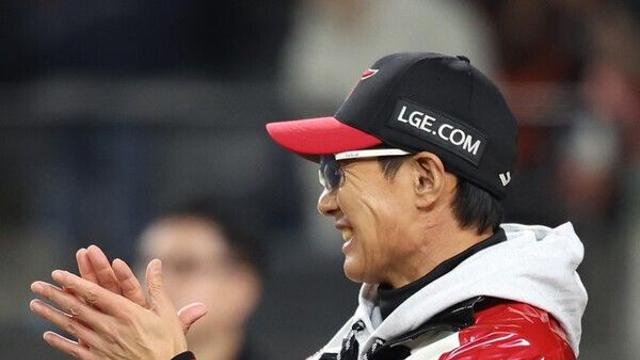 [STN 현장] '도파민 터진 역전승' LG 염경엽 감독 “2023년보다 오늘이 더 짜릿한 것 같다(웃음)”