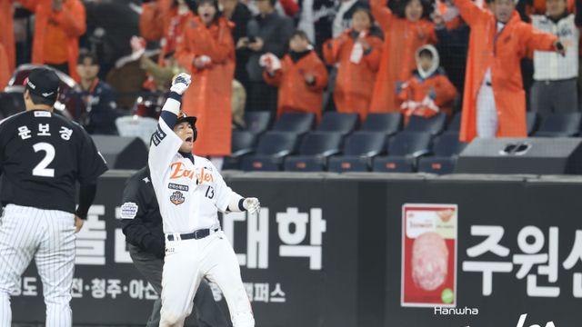 나란히 쐐기타...'미친 존재감' 최재훈·박동원, 주·포 경쟁도 뜨겁다 [KS4]