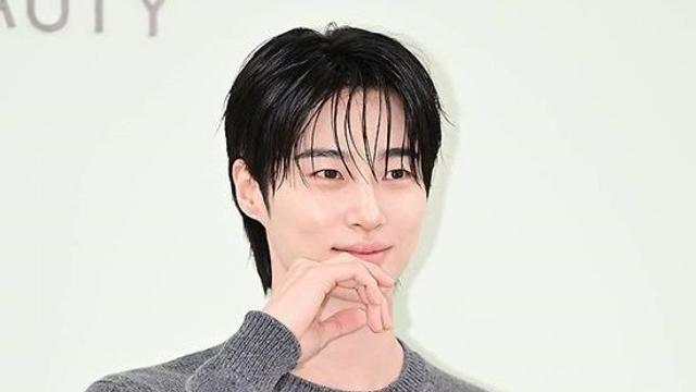 변우석, 34번째 생일에 팬들도 나섰다…독립영화 200만 원 나눔자리 후원