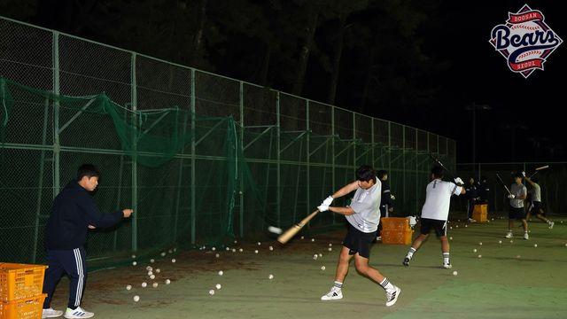 김원형 감독과 함께 재도약 노리는 두산, 마무리 캠프 강훈련