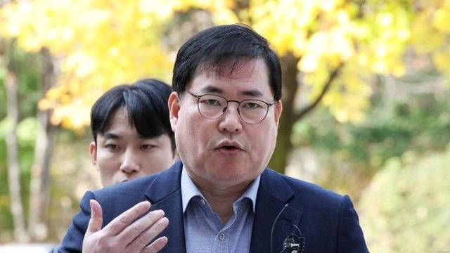 ‘대장동 비리’ 유동규·김만배, 1심서 징역 8년 선고···피고인 전원 법정구속