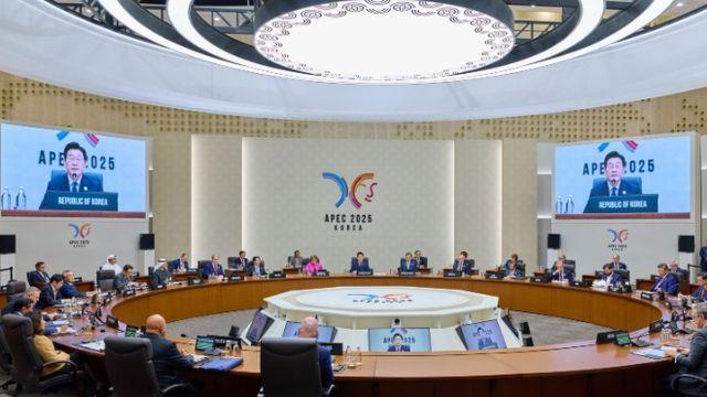 이재명 대통령,  APEC 정상회의 '초청국과의 비공식 대화' 개최