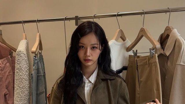 올겨울은 싱글브레스트 코트가 대세? 혜리, 우기, 전소미가 착용한 코트