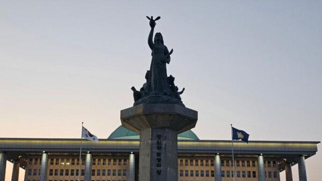 [혈세2] 4개년 국가재정운용계획, “의무지출 관리 허점 여전”… 연금·건보·교육 재정 리스크 확대