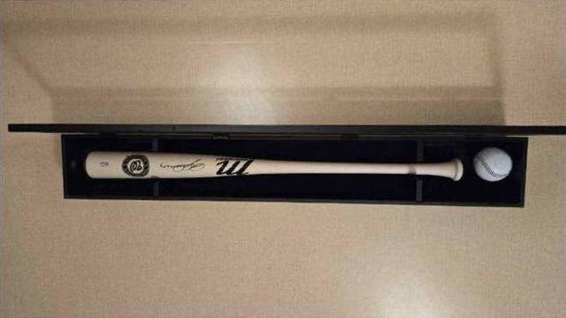 금관이랑 훈장 받아간 트럼프가 주고 간 선물 