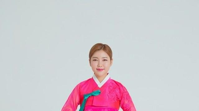 송가인, 중학교 음악 교과서에 수록... 트로트 장르 첫 공식 등재