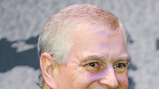 성추문 앤드루 왕자, 결국 왕자 칭호 박탈 명령