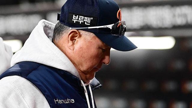 '왜? 굳이? 김서현 살려야 했나'…PO4→KS4 '김경문표' 믿음의 야구 대실패, 19년 기다린 KS 집어삼켰다 [KS5]