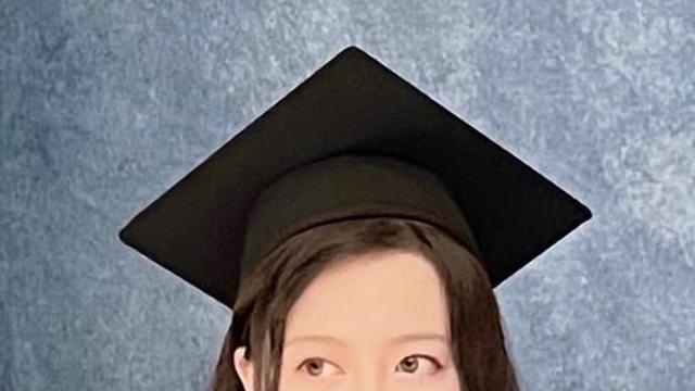 구혜선, 카이스트 대학원 졸업사진 공개…“조기졸업 목표”