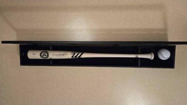 [APEC 2025] 트럼프, 李에게 야구배트·공 선물