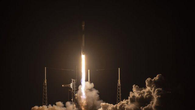 軍 정찰위성 5호기 내달 2일 발사…3축체계 '킬체인' 강화