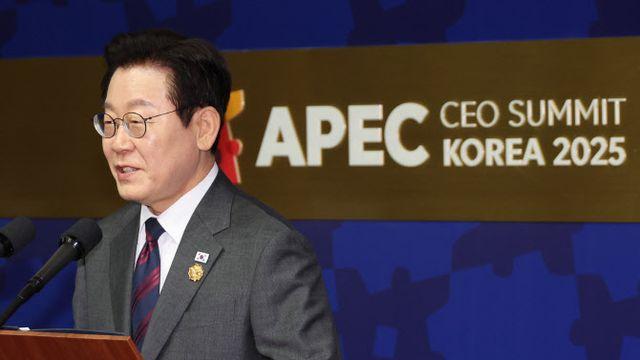 李대통령 지지율 57%…긍정 평가 이유로 ‘외교’[한국갤럽]