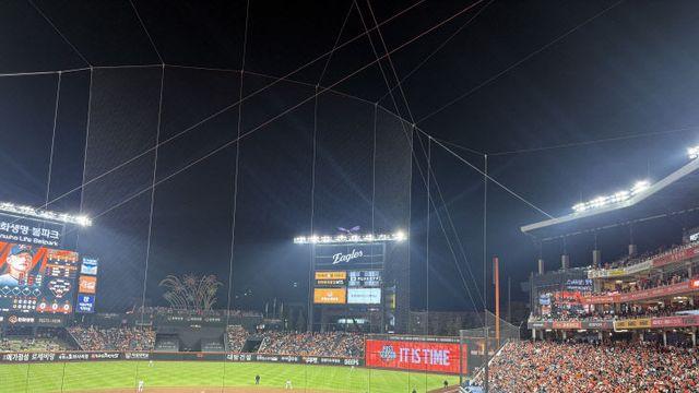 '뜨거웠던 한 가을밤의 꿈'…한화 이글스, 한국시리즈 준우승 마무리