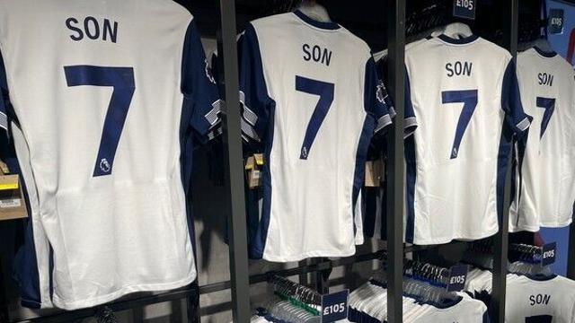 손흥민 떠나고 토트넘 1경기 2억 공중분해? 오피셜 스토어 매출 초토화, “절반으로 떨어졌어”