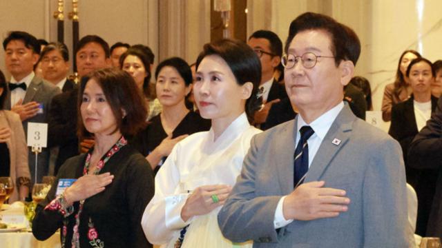 李대통령, APEC 정상·기업인들과 만찬…사회는 차은우, 요리는 에드워드리