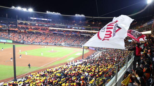 각본 없는 가을 드라마에 LG-한화 시청률 '마의 10%' 돌파, 이틀 연속 1위 찍었다 [IS 포커스]