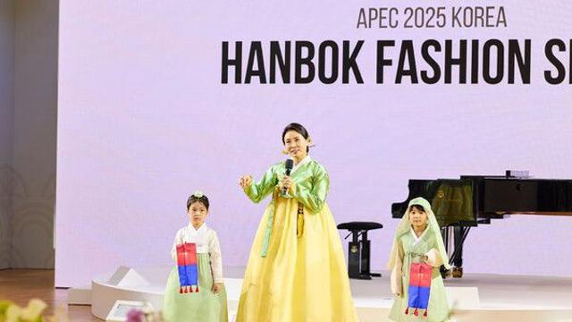 김혜경 여사, APEC 참석국 배우자들과 친교…한식 오찬, 불국사 관람(종합)