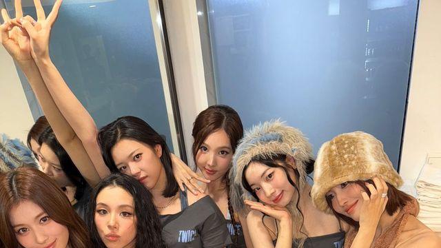 벌써 10년? 아직 10년! 10살을 맞이한 트와이스