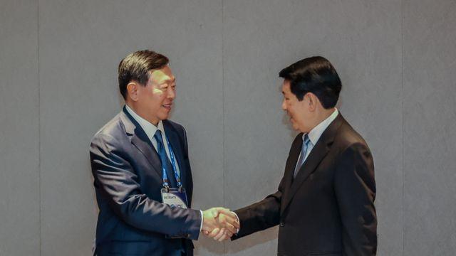 신동빈, 베트남 국가주석·뉴질랜드 총리·AWS CEO '마라톤 미팅'