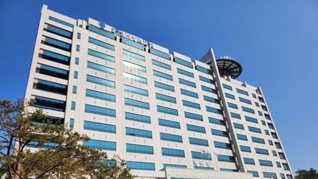 수학문제 못 푼다며 경계성지능 초등생 학대 교사…가정법원 송치