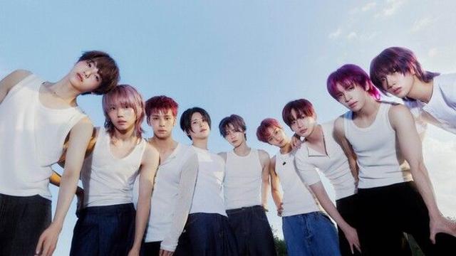 크래비티, '자연 품은 9색 몽환소년미'…정규2집 에필로그 단체컷 공개