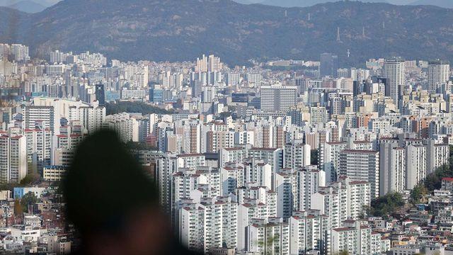 불과 일주일 만에 벌어진 일... 민주당 서울 지지율, 대체 왜?