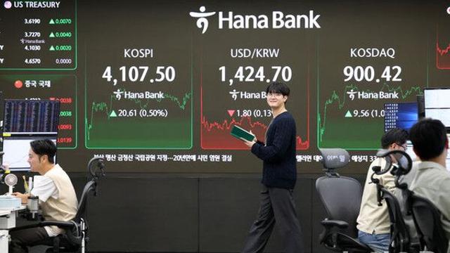 주담대 막히자 신용대출 몰려…5대 은행 한 달간 1조↑