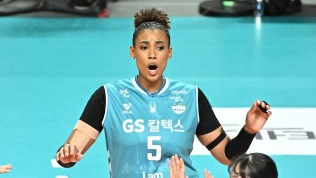 ‘실바 트리플 크라운 달성! 역대 74호’ 빛바랜 기록...GS칼텍스, 한국도로공사에 패배