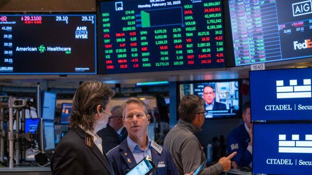 애플·아마존 ‘깜짝 실적’에 뉴욕증시 반등…나스닥 0.6% 상승 마감